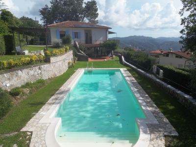 ★ Villa near Corsanico-Bargecchia in Tuscany for Sale★