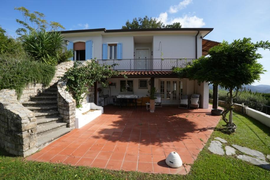 ★ Villa near Corsanico-Bargecchia in Tuscany for Sale★-16