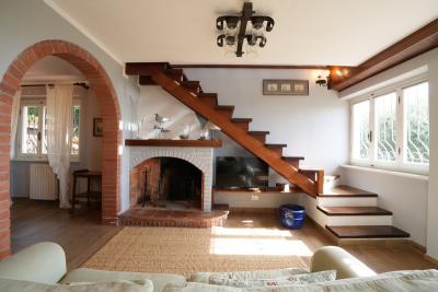 ★ Villa near Corsanico-Bargecchia in Tuscany for Sale★