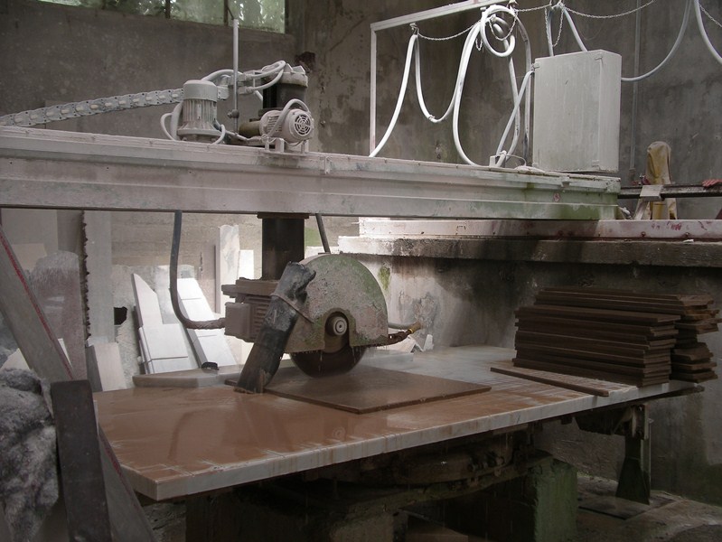 Sochařina a mozaiky - na workshopu u Barsantiho