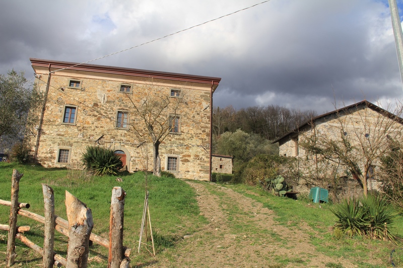 Due casali in Lunigiana