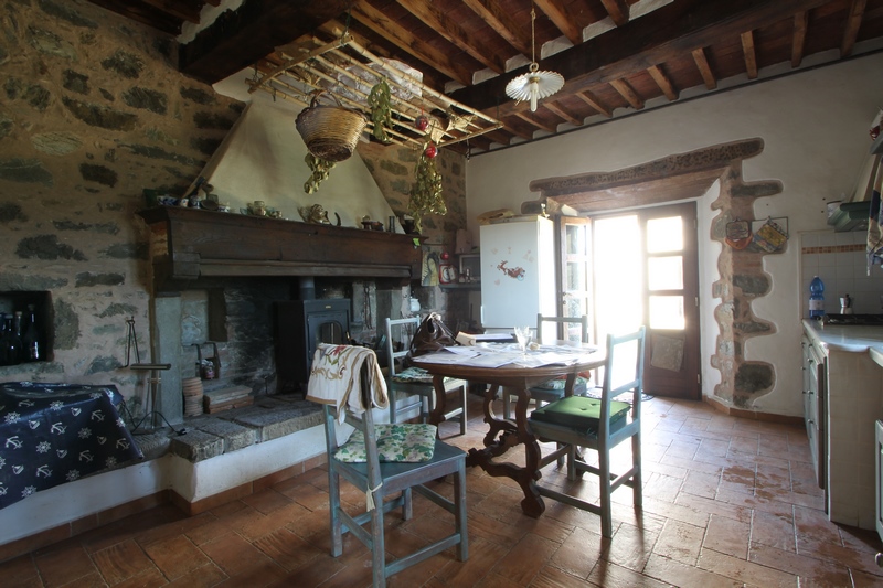 Due casali in Lunigiana