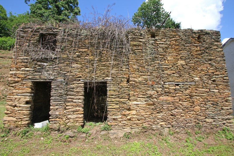 Stone House with Sea View in Montignoso Hills – Large Land for Renovation