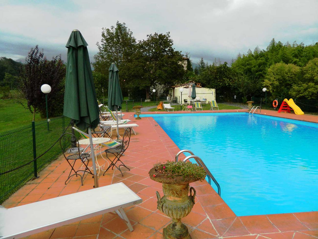 Affascinante Tenuta in Lunigiana – Ideale per Hotel, B&B o Villa Privata