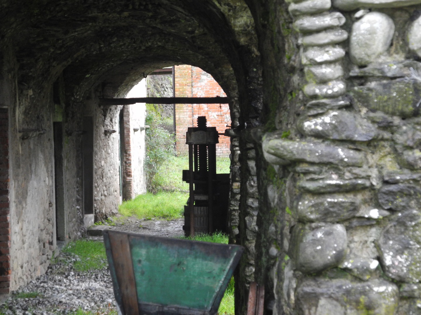 Historic Stone Houses with Vineyard – Pontremoli, Tuscany