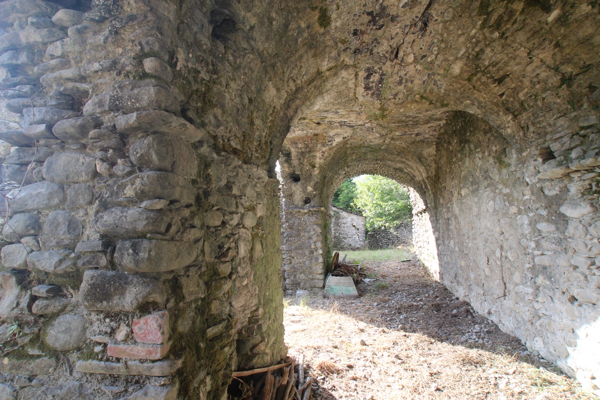 Large stone houses property