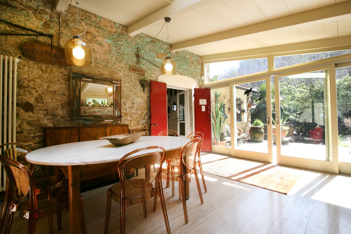 Large rural stone house near Pietrasanta