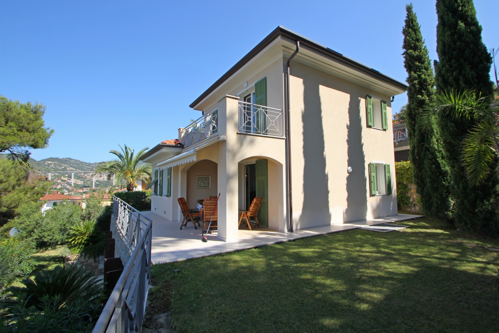 Villa con vista mare in Bordighera