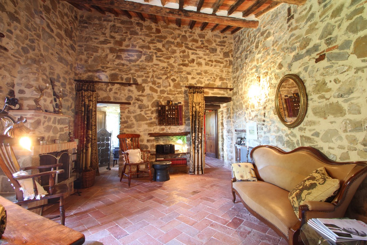 Uriges renoviertes Steinhaus mit viel Charme