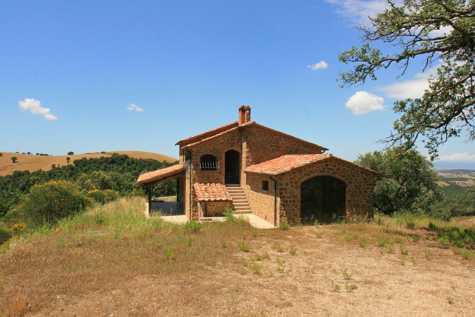 Neues Steinhaus mit Großem Grundstück & Panoramablick – Scansano, Toskana