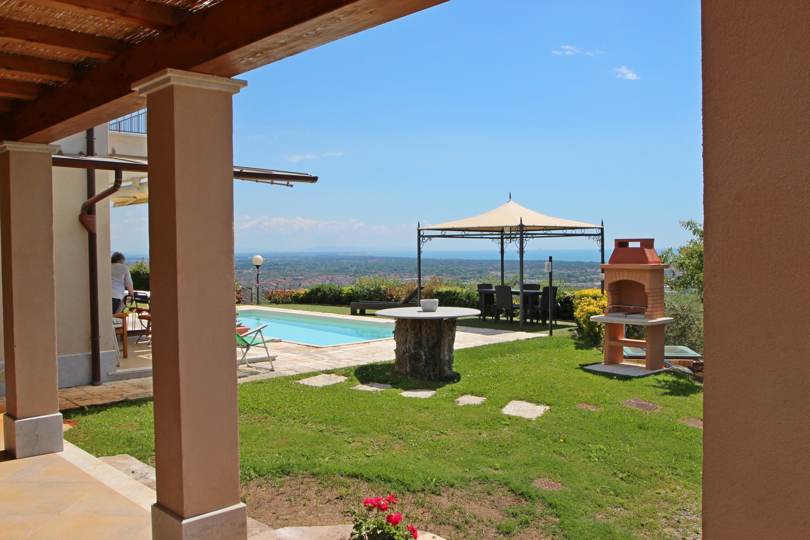 Luxury stone house with Pool