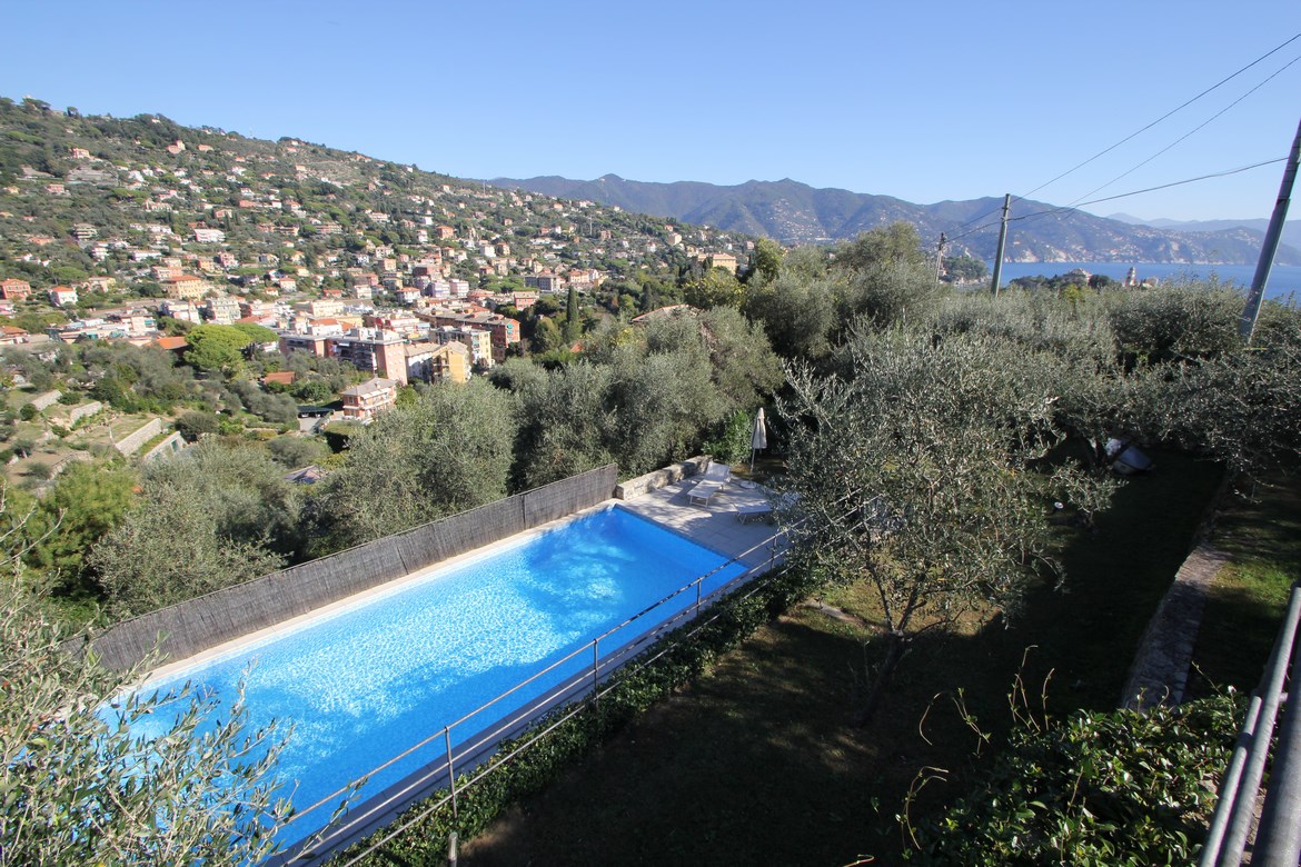 Luxusvilla in toller Umgebung