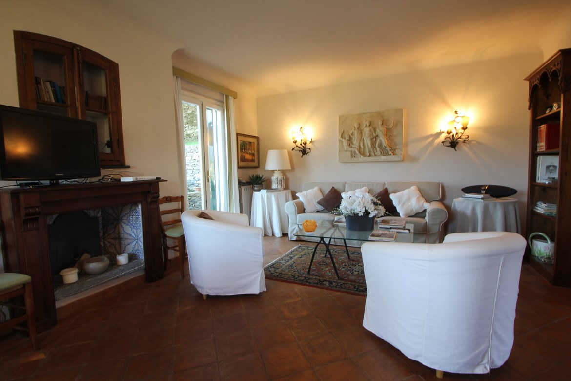 Luxusvilla in toller Umgebung