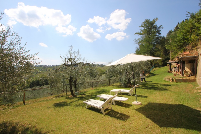 Historic Medieval Tower Near Catignano – Panoramic Tuscan Views