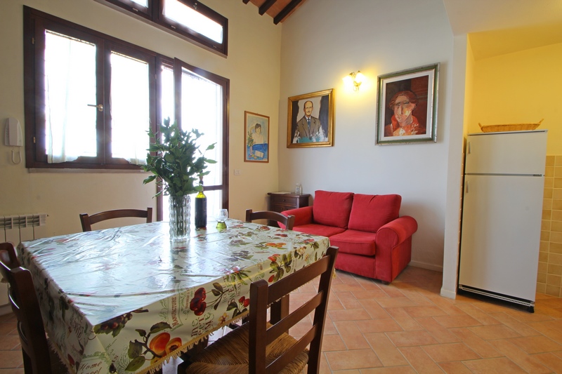 Charming Holiday Home Near San Gimignano – Pool & Tuscan Views