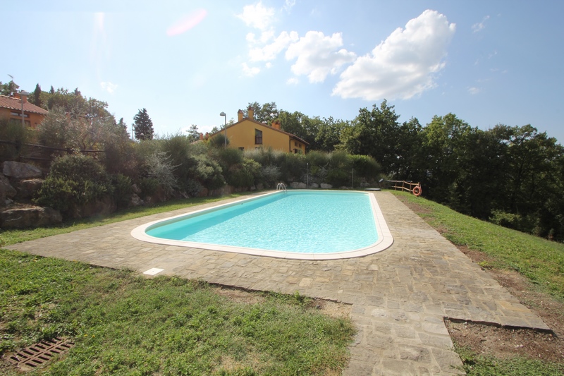 Charming Holiday Home Near San Gimignano – Pool & Tuscan Views