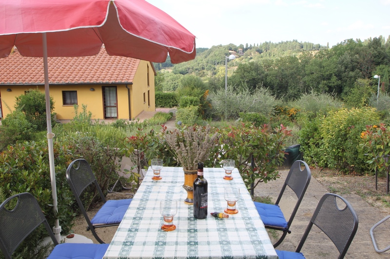 Charming Holiday Home Near San Gimignano – Pool & Tuscan Views