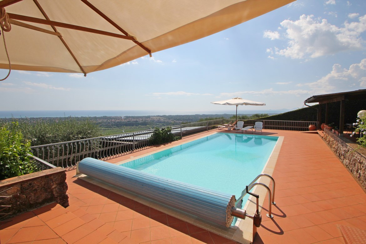 Proprieta da ristrutturare in Versilia