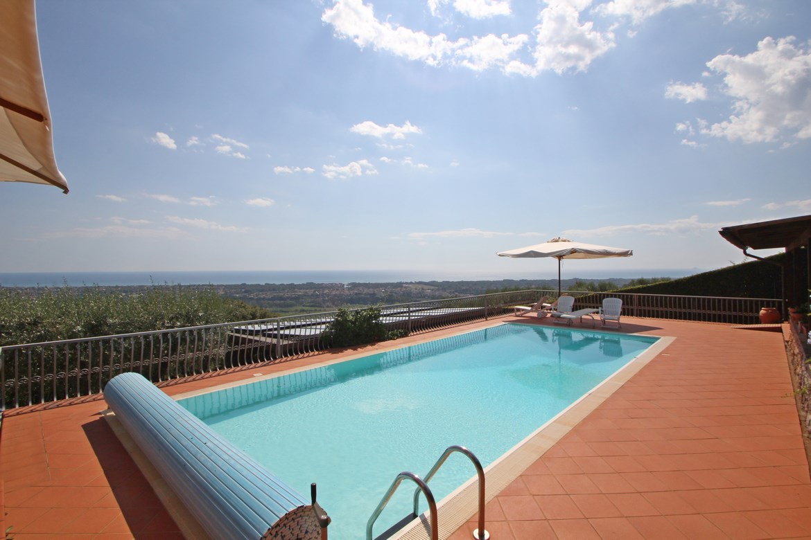 Proprieta da ristrutturare in Versilia