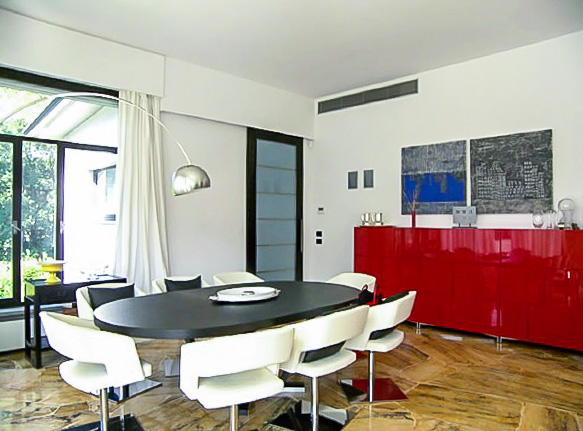 Villa di Lusso Vicino Forte dei Marmi – Design Moderno & Piscina Privata