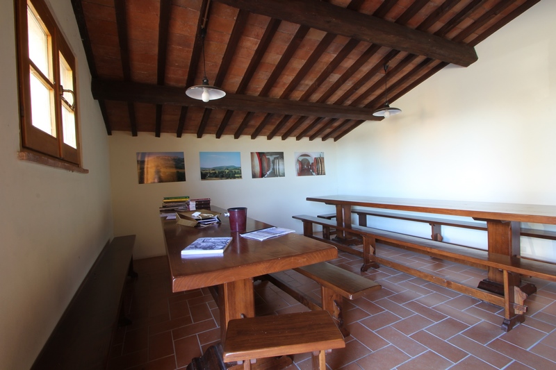Prestigious Wine Estate with Olive Grove & Agritourism – Tuscany