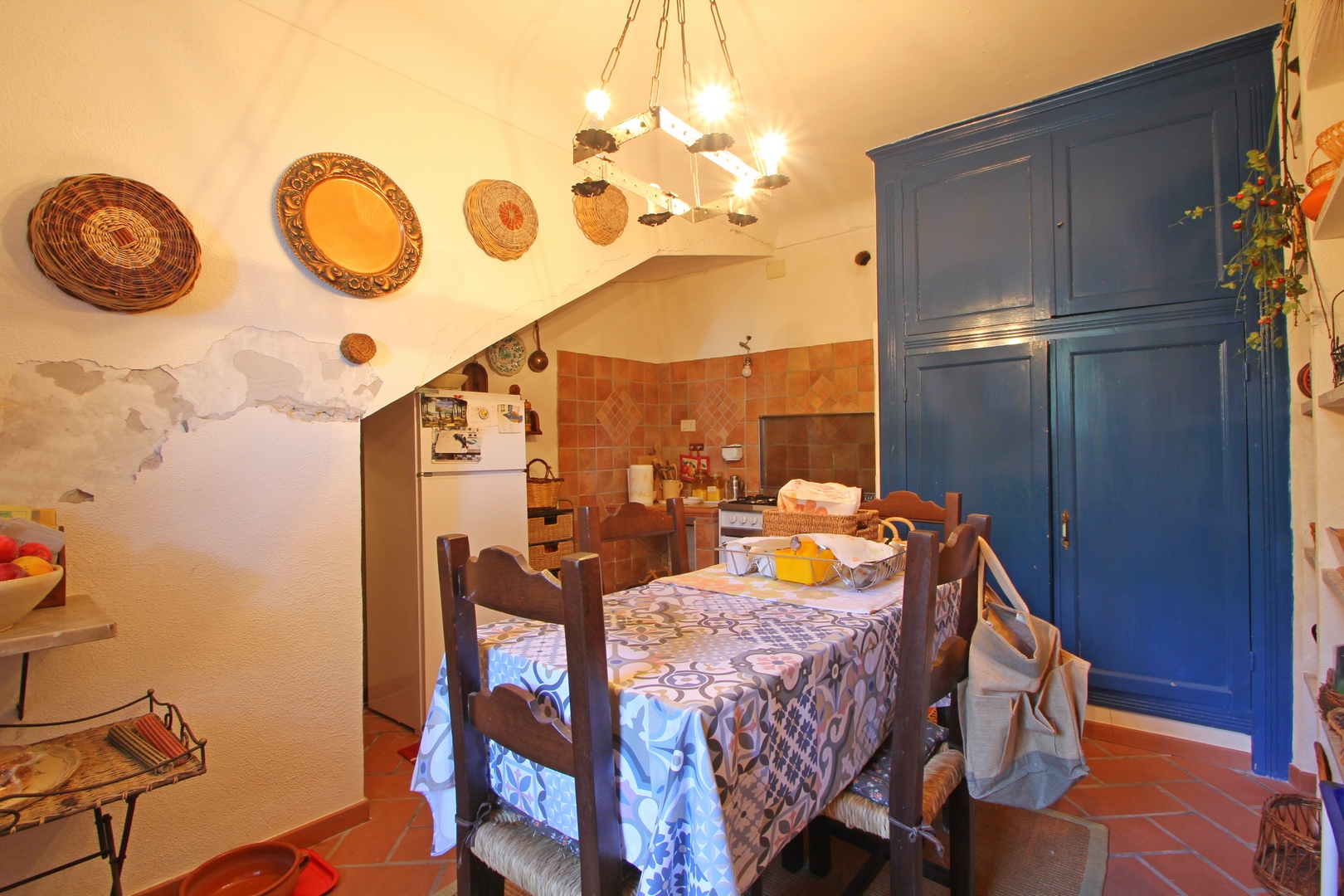 Country House with Olive Grove & Sea Access – Near Vasto, Italy