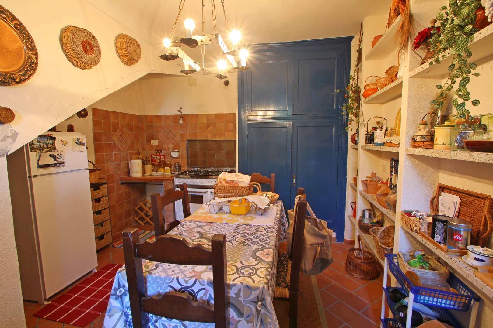 Country House with Olive Grove & Sea Access – Near Vasto, Italy