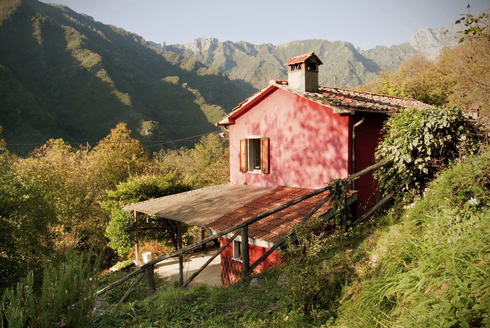 Haus im Wald von Seravezza
