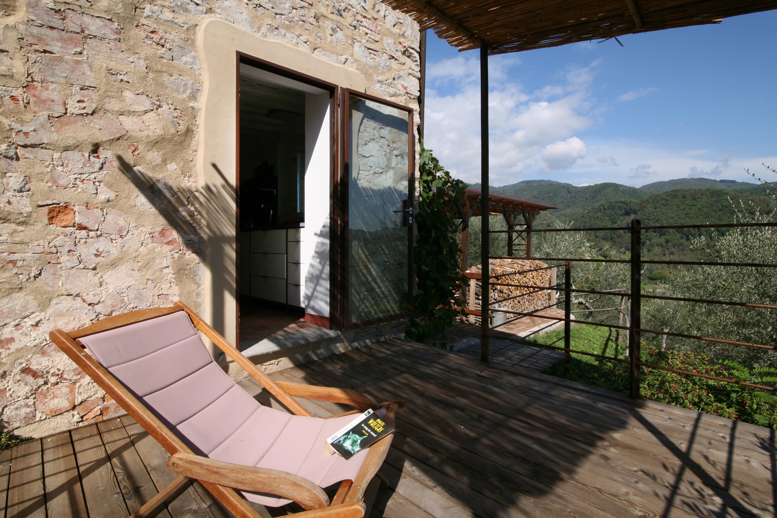 Restored Farmhouse between Camaiore and Lucca