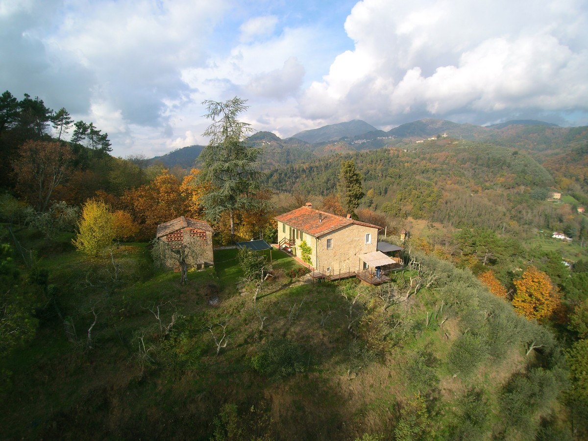 Renoviertes Landhaus zwischen Camaiore und Lucca