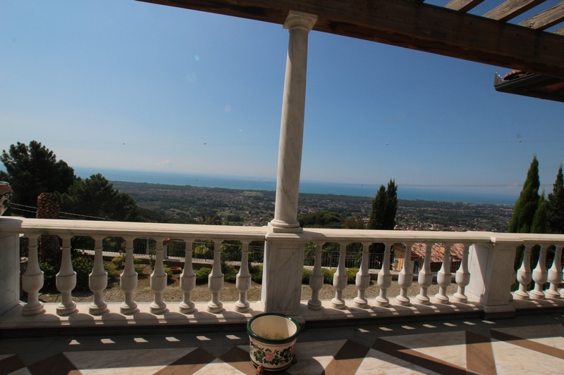 2 Villas property Versilia