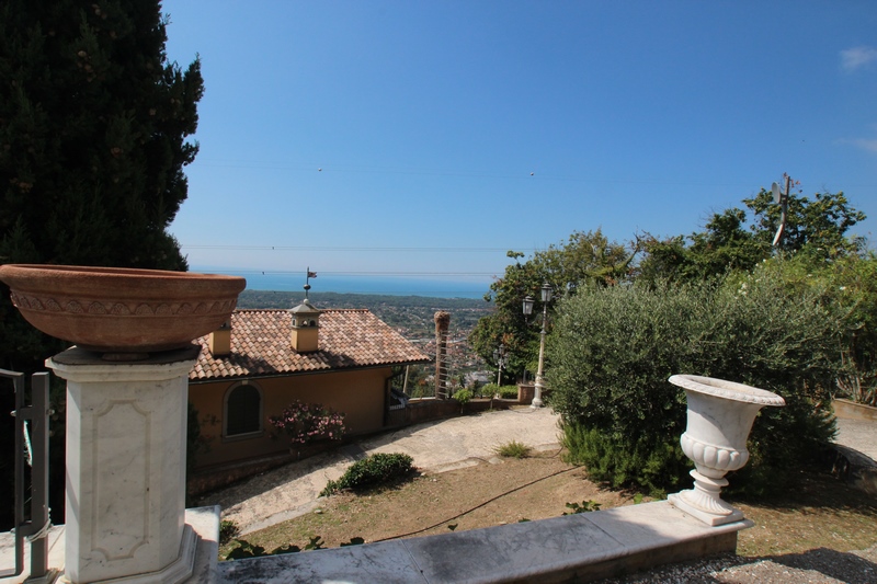 2 Villas property Versilia