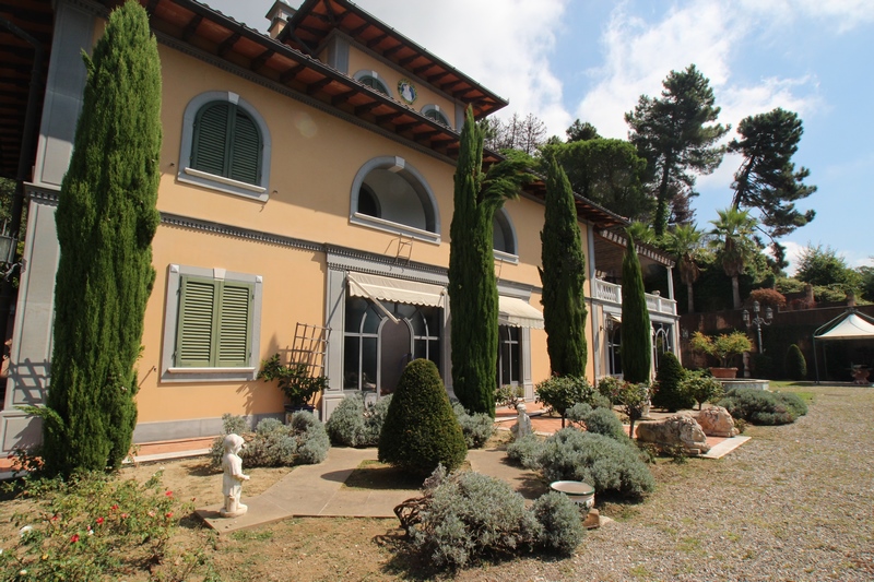 2 Villas property Versilia