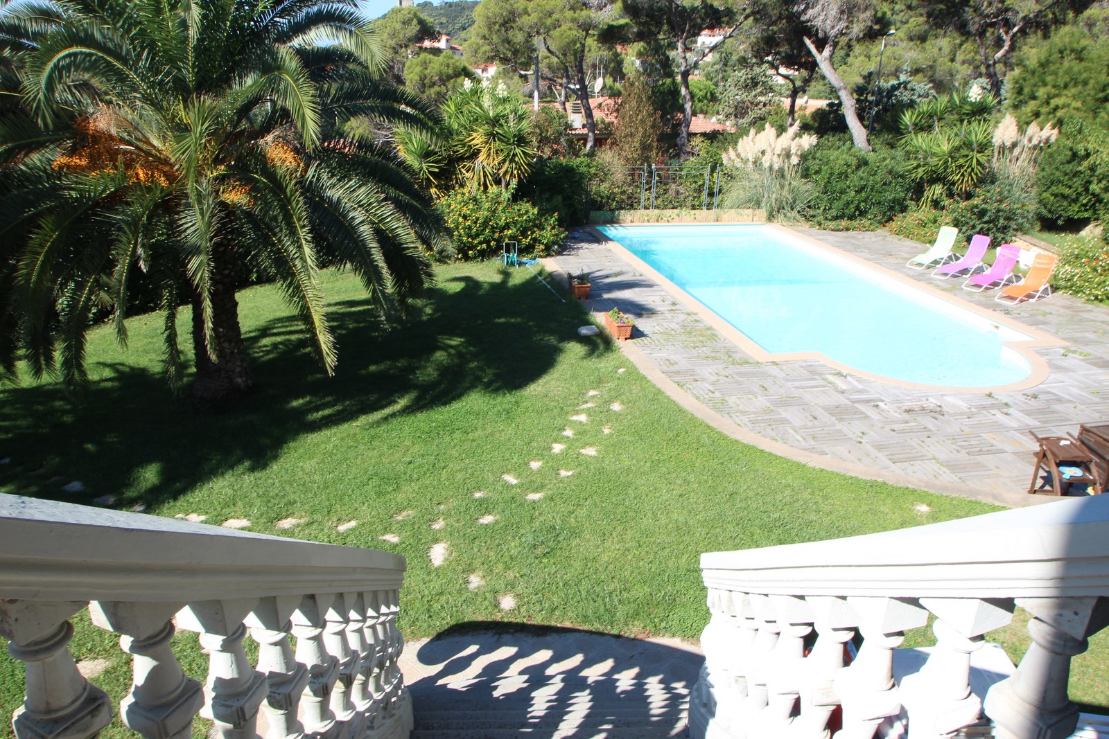 Villa a Quercianella – Vista Mare, Piscina & Fascino Mediterraneo Vicino a Livorno