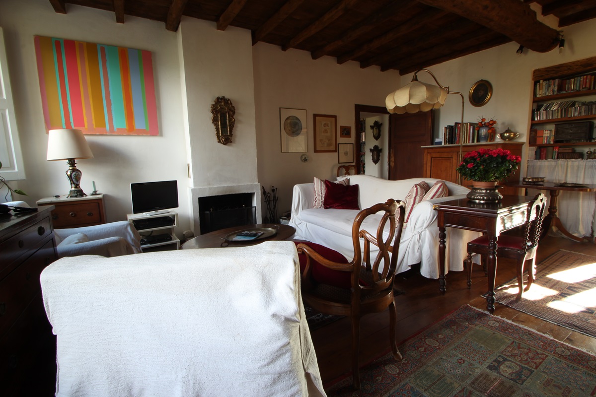 Villa on the hills of Pietrasanta in Tuscany
