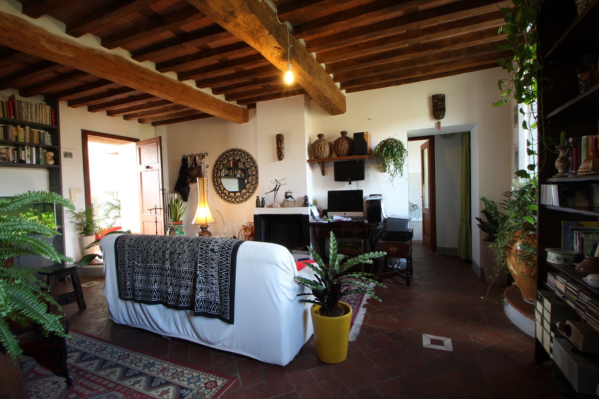 Villa on the hills of Pietrasanta in Tuscany