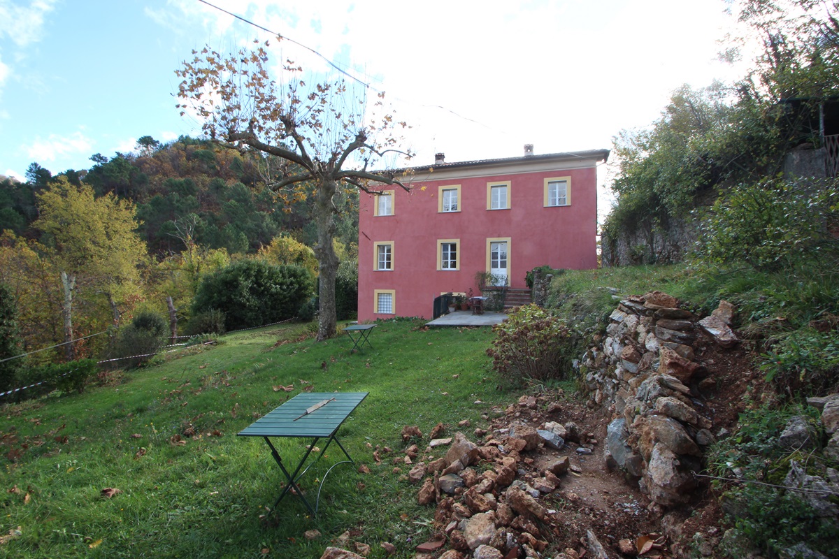 Villa on the hills of Pietrasanta in Tuscany