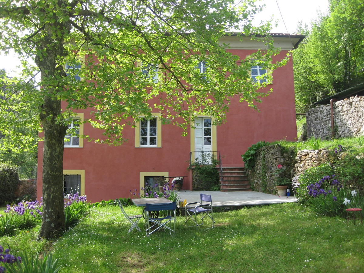 Villa on the hills of Pietrasanta in Tuscany