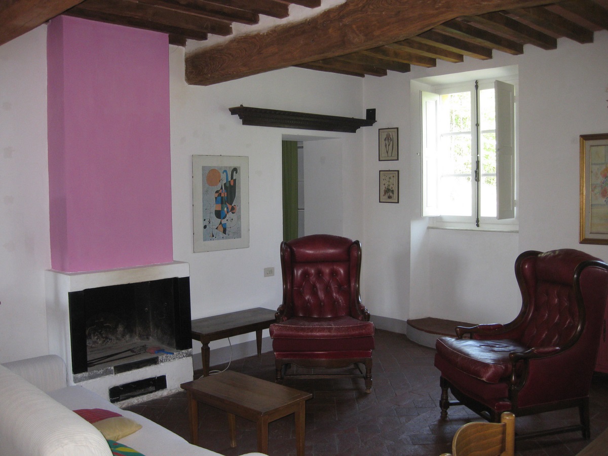 Villa on the hills of Pietrasanta in Tuscany
