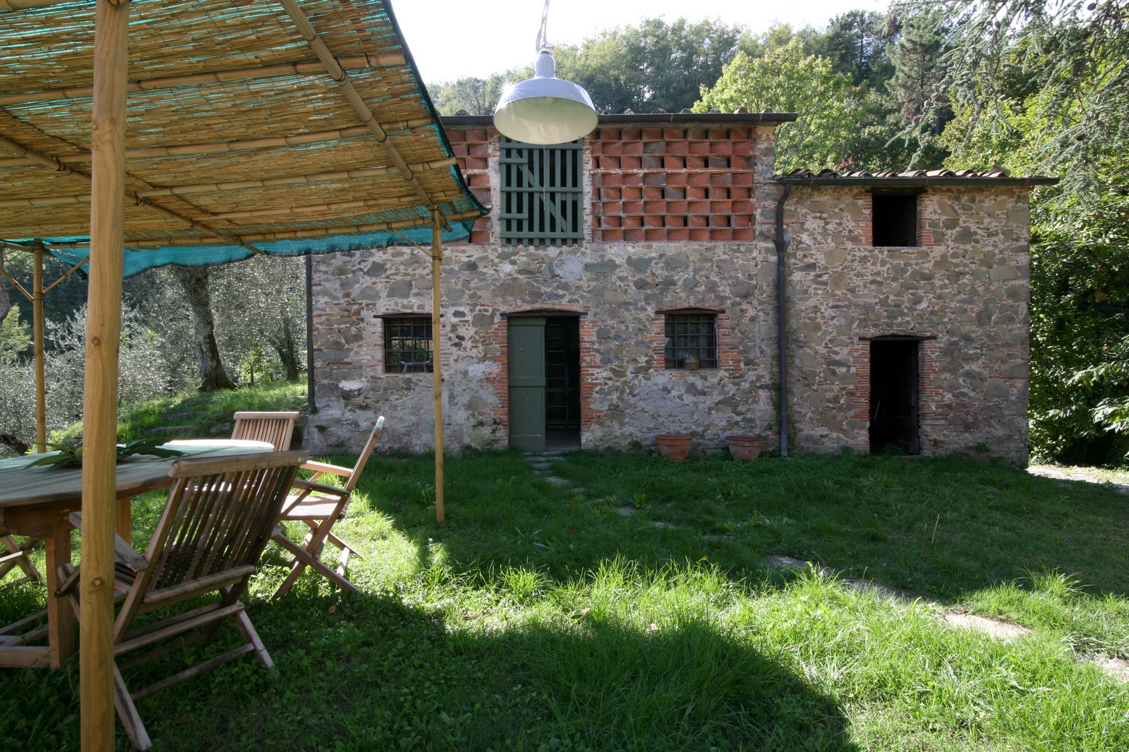 Large restored stone house near to Camaiore