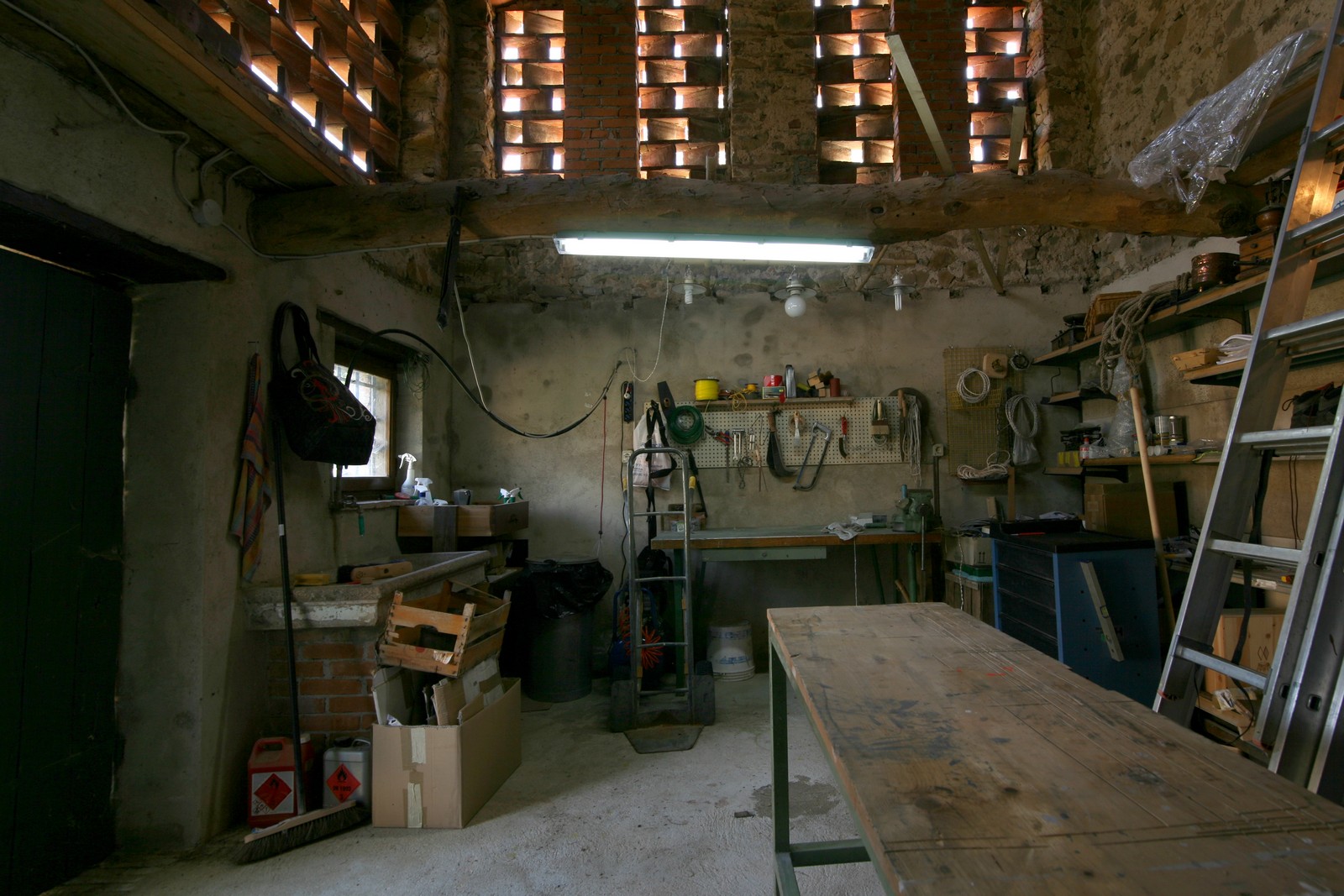 Large restored stone house near to Camaiore