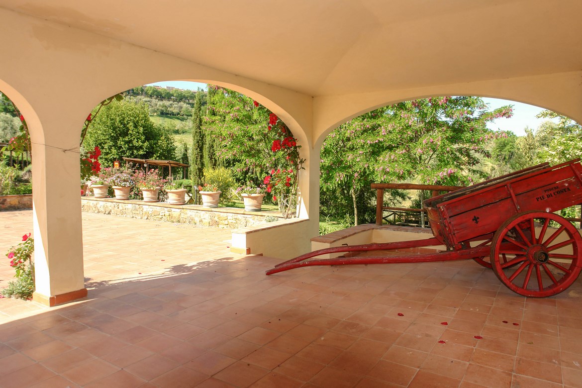 Charming Agriturismo with Pool & Vineyard in Elsa Valley – Near San Gimignano