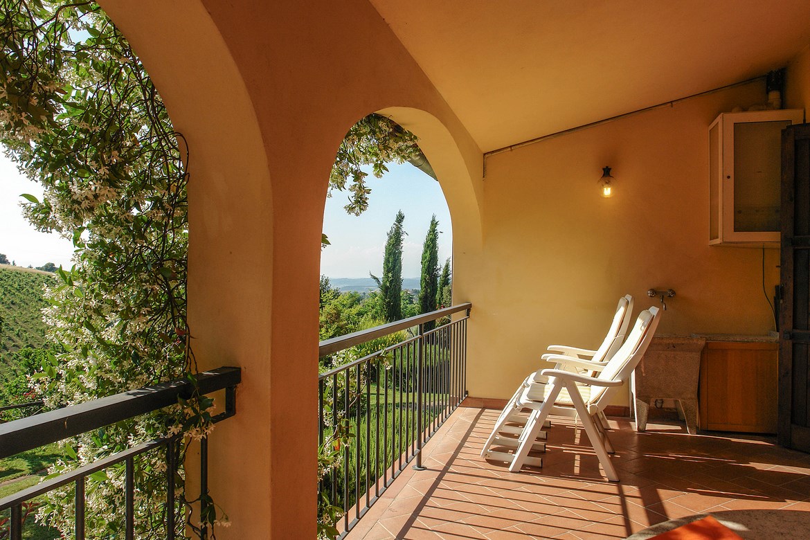 Charming Agriturismo with Pool & Vineyard in Elsa Valley – Near San Gimignano