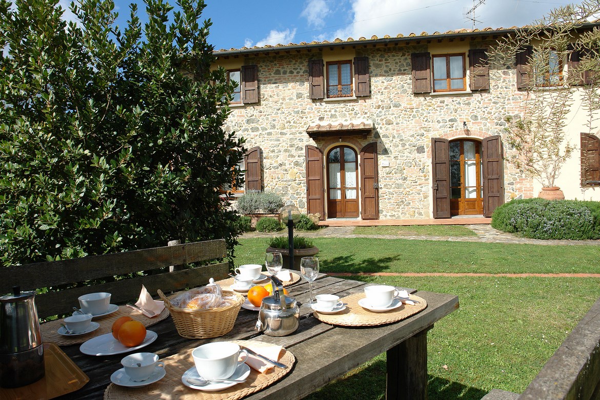 Charming Agriturismo with Pool & Vineyard in Elsa Valley – Near San Gimignano