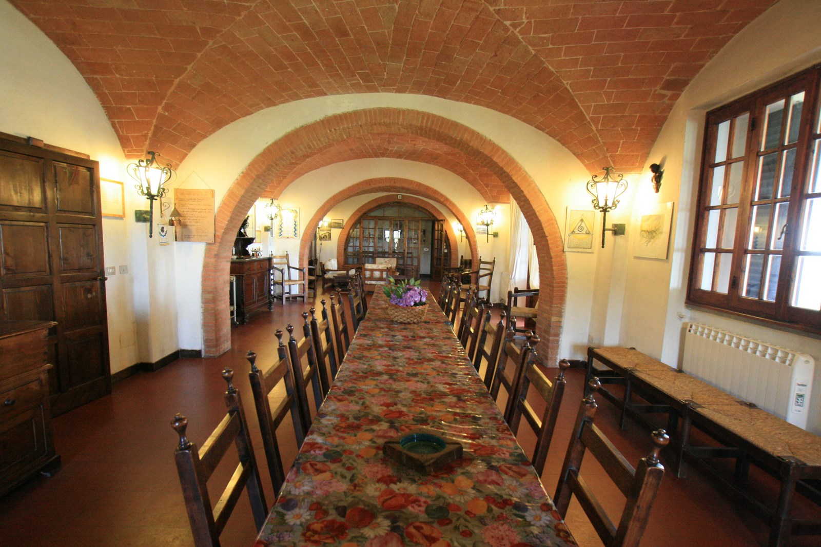 Exclusive Villa with Vineyard & Olive Grove – Near San Gimignano