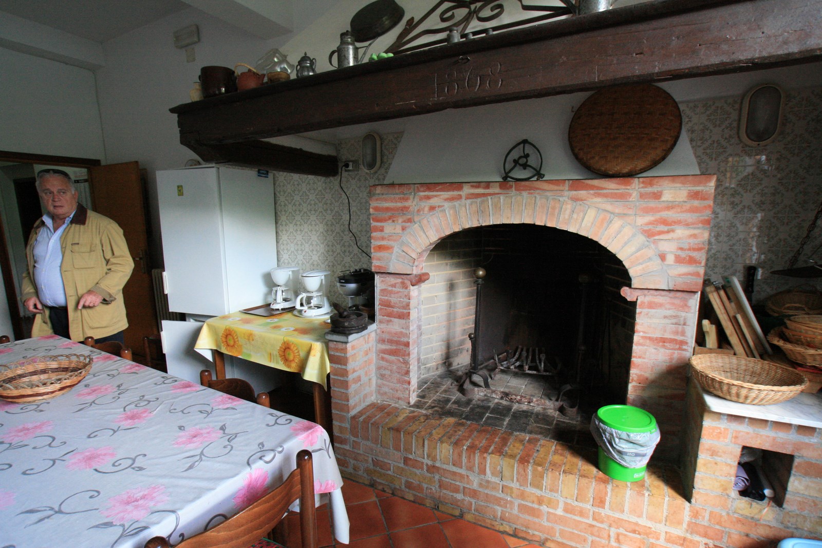 Exclusive Villa with Vineyard & Olive Grove – Near San Gimignano