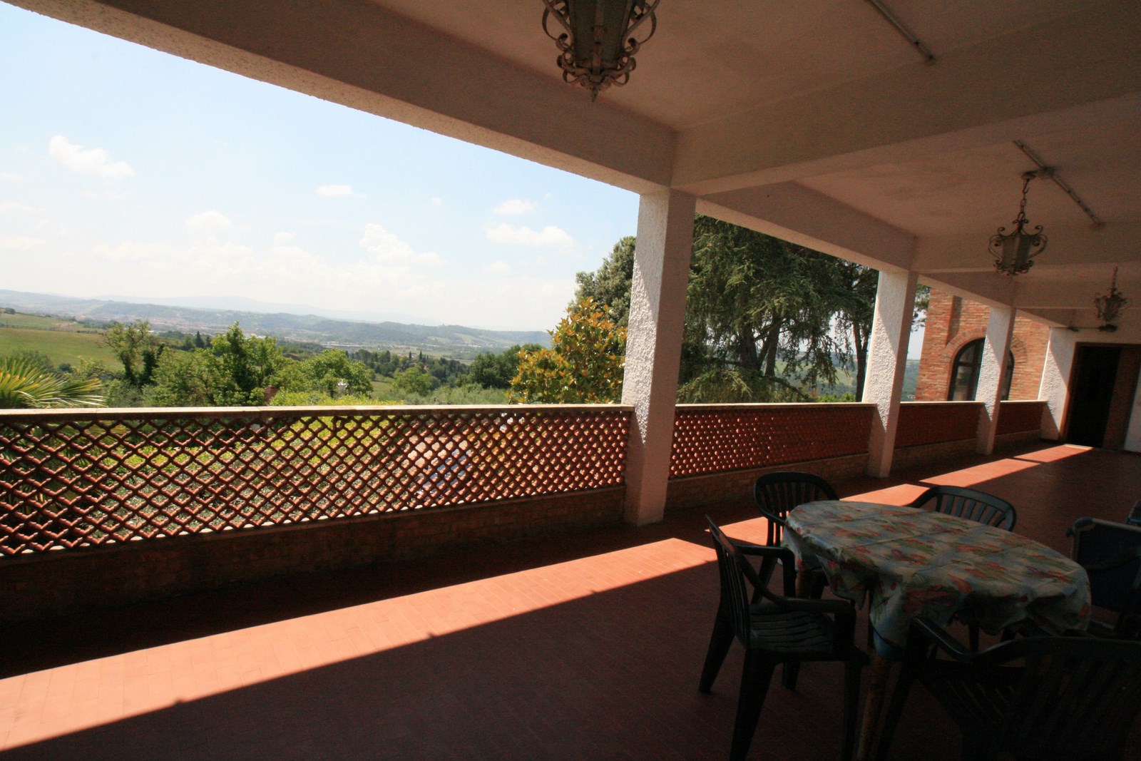 Exclusive Villa with Vineyard & Olive Grove – Near San Gimignano
