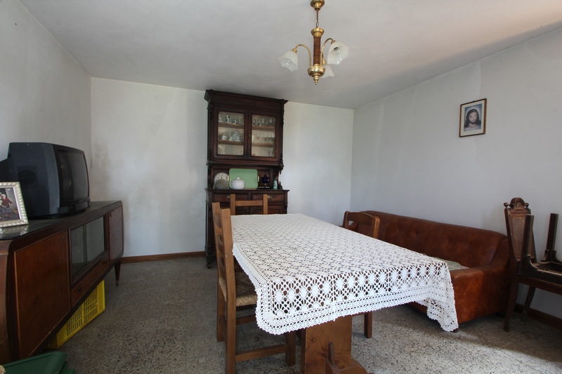 Casale Panoramico con Terreno & Piscina – Montemagno, Toscana