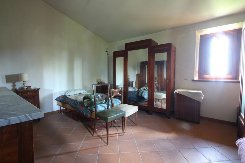 Casale Panoramico con Terreno & Piscina – Montemagno, Toscana