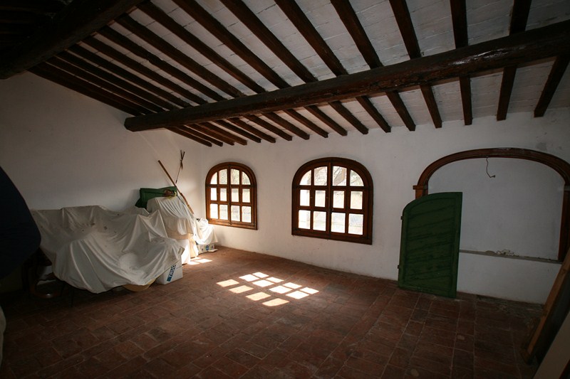 B&B or Private Villa with Restaurant Potential – Filettole, Tuscany
